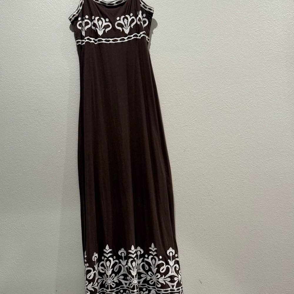 INC International Concepts “M”Brown Cotton Blend Top. PTP: 17”, Lg: 59